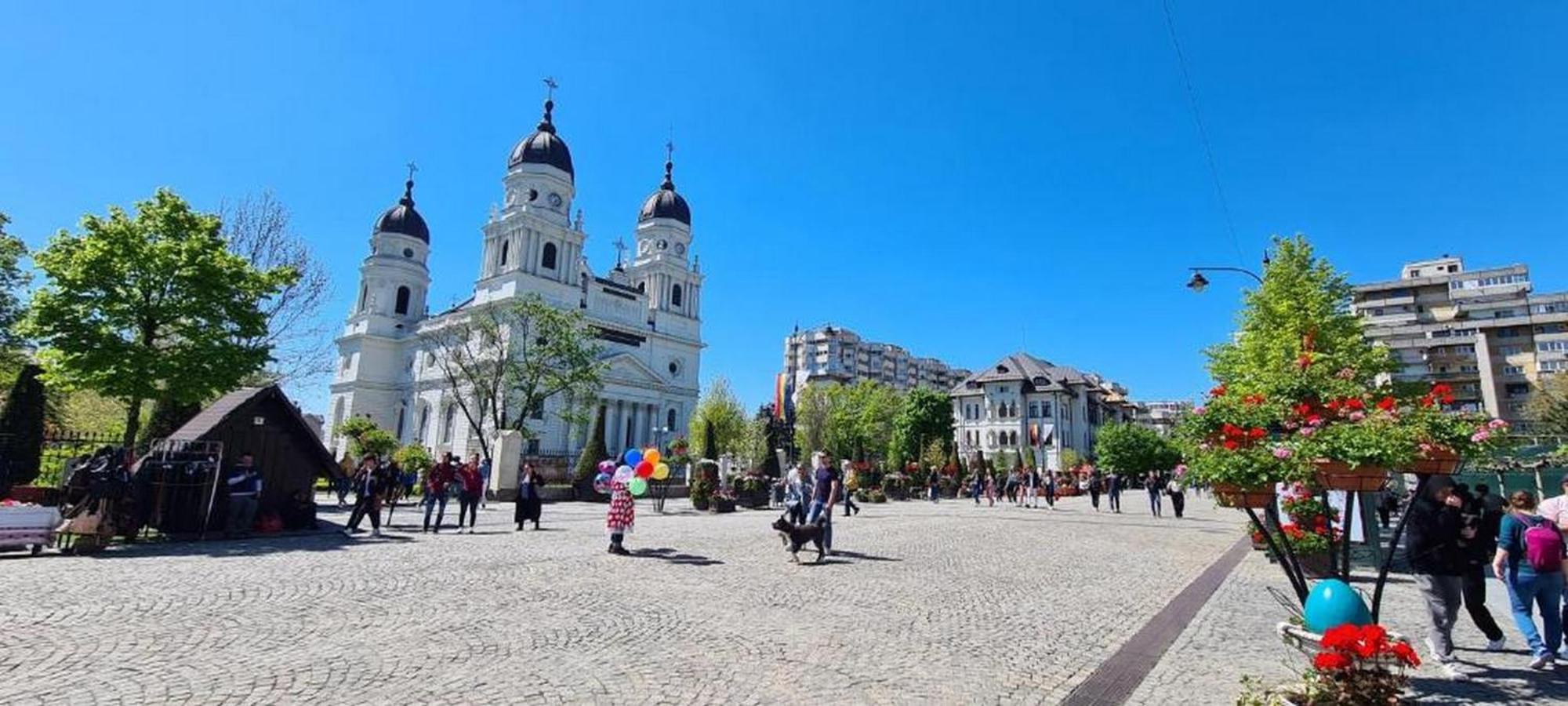 Great Exodus - Iasi City Center ภายนอก รูปภาพ